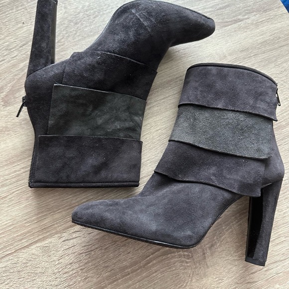Stuart Weitzman Gray Suede Tiered Booties - Picture 1 of 5